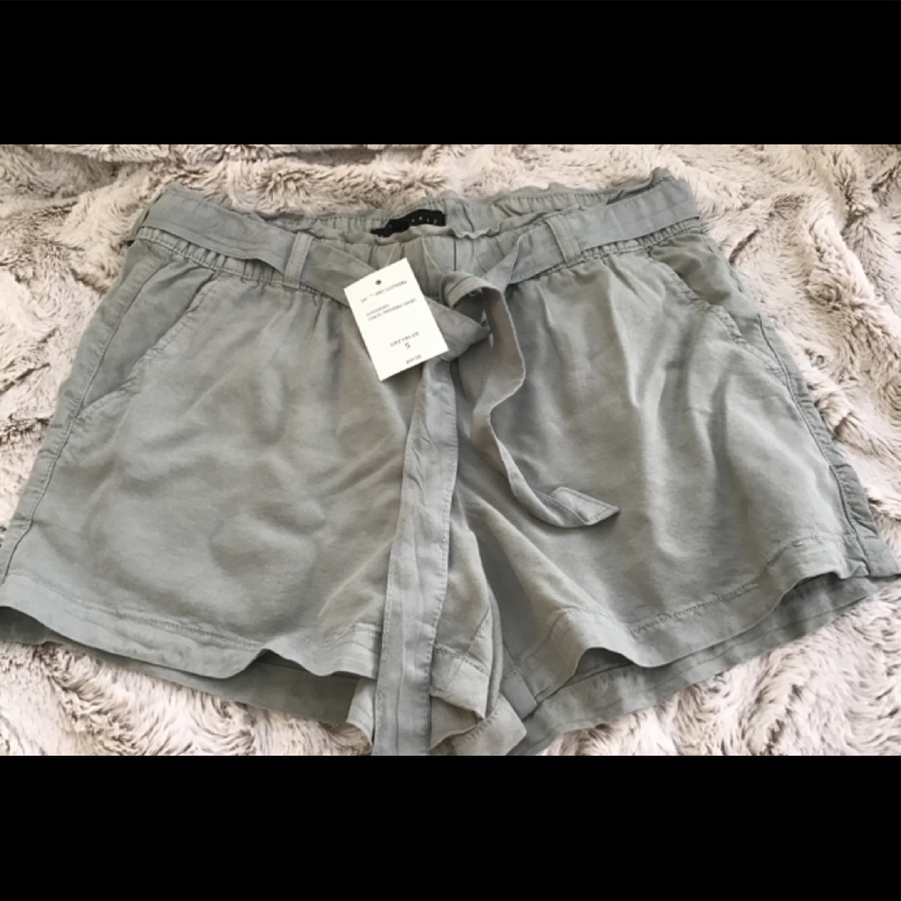 Sanctuary pale sage green shorts. Size small